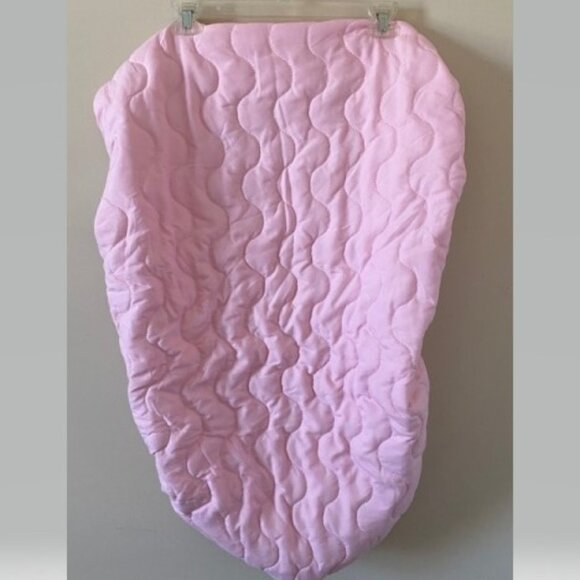 4-Piece Pink Baby Crib Set - Picture 4 of 6